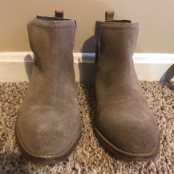 Diba True Two Tone Bootie Size 7 - Picture 2 of 6